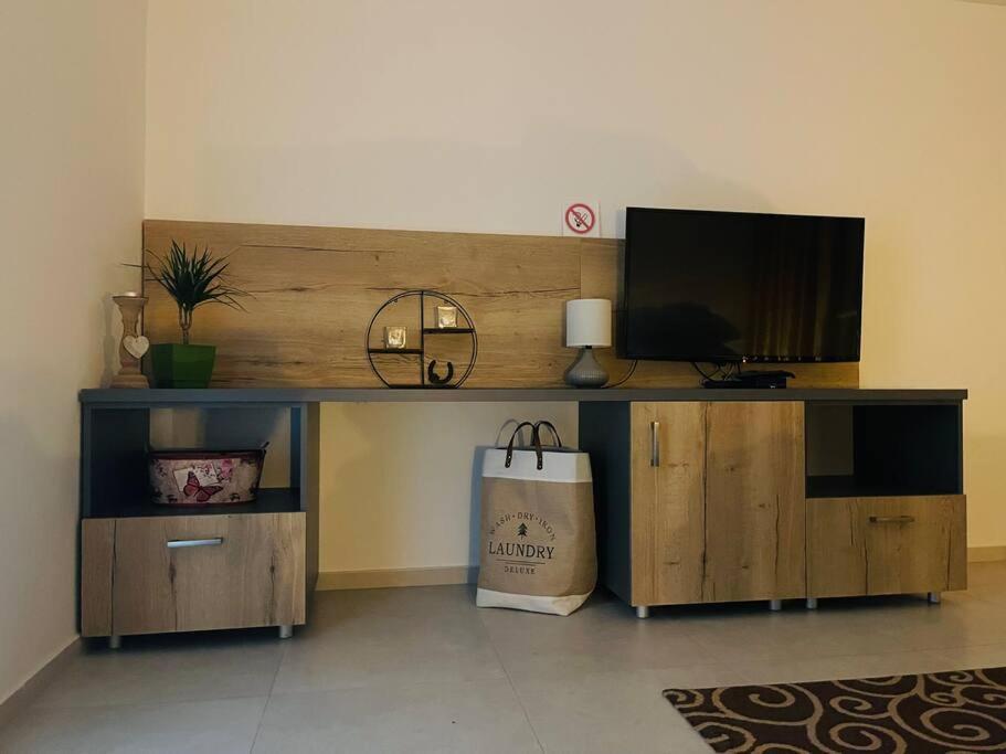 Sparrow Apartmens - Vrabcia Ulica 9, Košice Buitenkant foto
